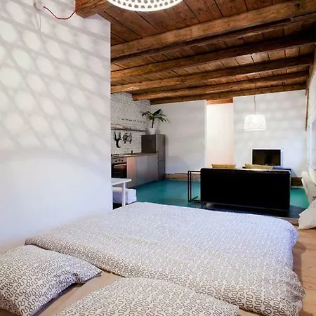 Awesome Studio In Old Town براتسيلافا